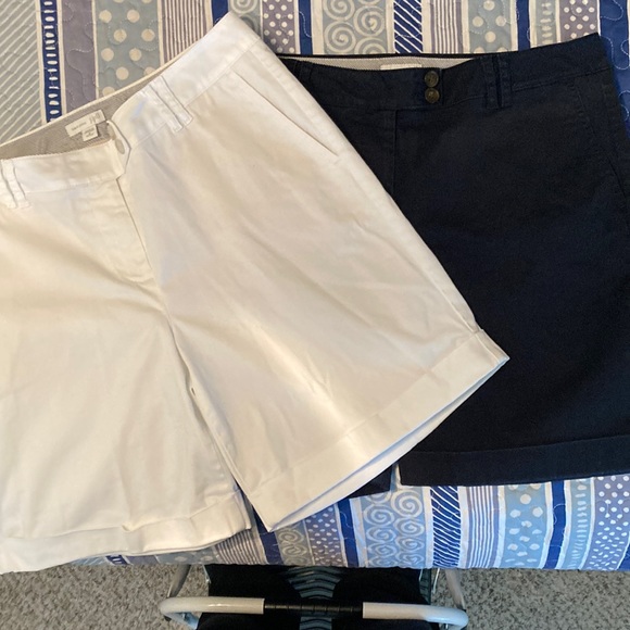 2 Pairs J Jill Cotton Shorts White, Navy 8P - Picture 1 of 11